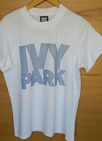 Ivy Park Tshirt 