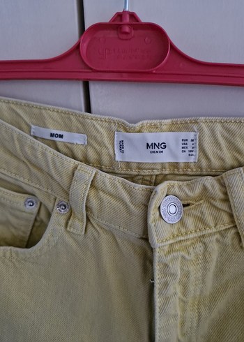 Mango Düğmeli Sarı Mom jean