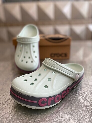 37 Beden Crocs