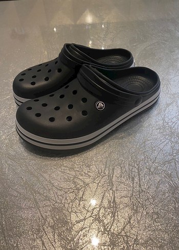 Crocs 40