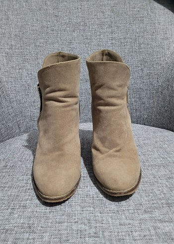 Bej Süet Kadın Topuklu Bot 39 - Görsel 3