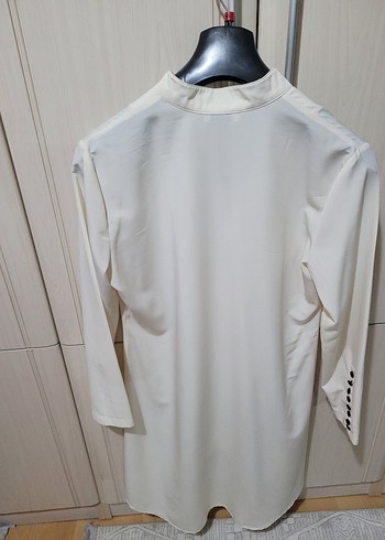 Düğmeli Beyaz Uzun Kollu Kadın Gömlek - Görsel 3