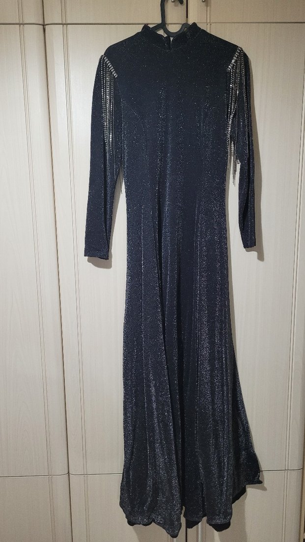 Uzun Siyah Taşlı Abiye Elbise - Görsel 2