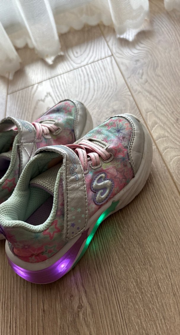 Skechers Kız Çocuk Bağcıklı ve Cırt Cırtlı Renkli Spor Ayakkabı - Görsel 3