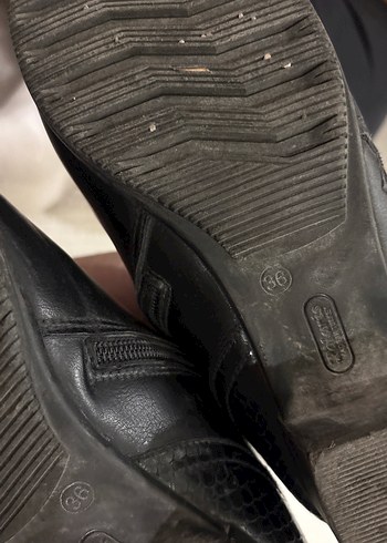 Polaris Siyah Deri Kadın Dolgu Topuklu Bot - Görsel 2