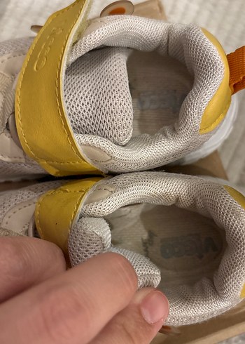 Kız Çocuk Sarı Cırt Cırtlı Spor Ayakkabı - Görsel 2