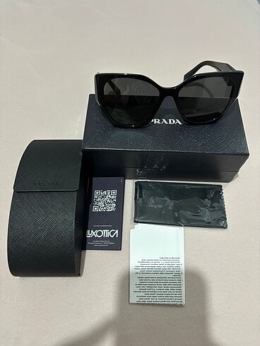 PRADA 15WS MODEL GÜNEŞ GÖZLÜĞÜ