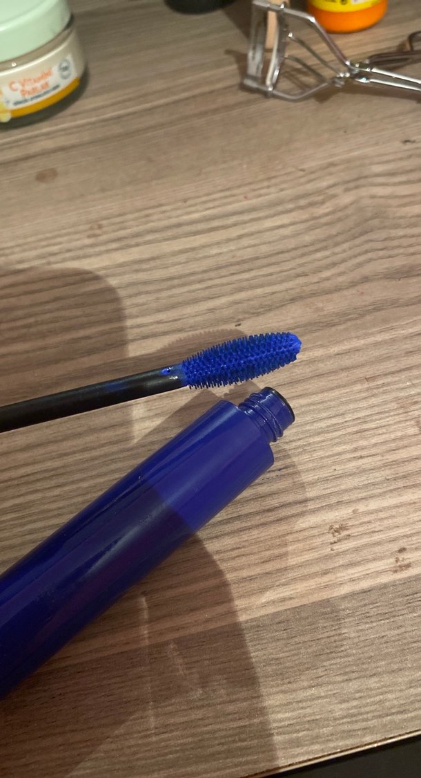 Parlak Mavi 24 Saat Kalıcı Maskara - Görsel 2