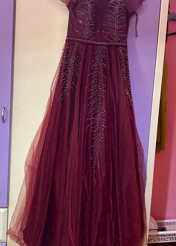 Bordo Uzun Kollu V Yaka İşlemeli Abiye - Görsel 3