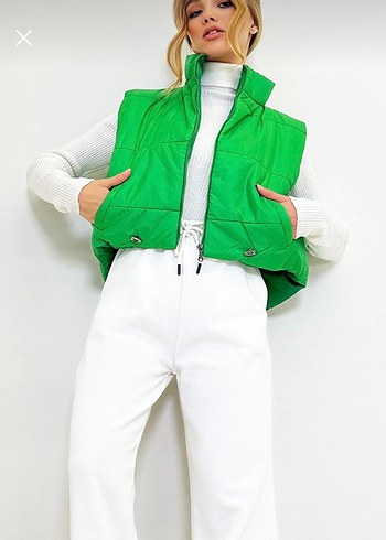 Yeşil Yüksek Yakalı Kadın Şişme Yelek - Görsel 3