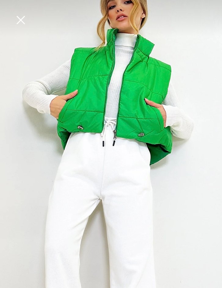 Yeşil Yüksek Yakalı Kadın Şişme Yelek - Görsel 3