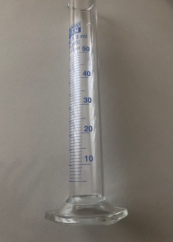 50 ml Mavi Ölçekli Cam Ölçü Silindiri Mezür - Görsel 3