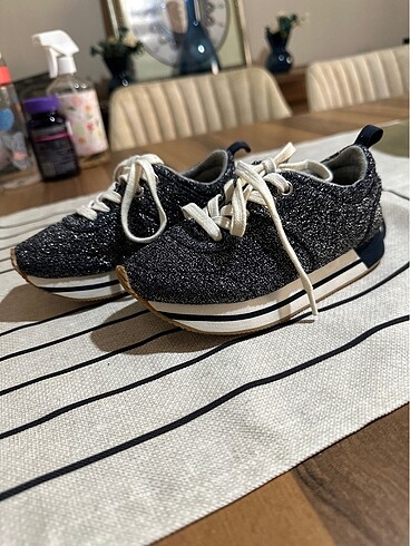 Zara Çocuk spor ayakkabısı