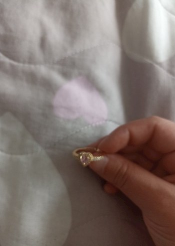 Altın Renkli Minimalist Kadın Yüzük