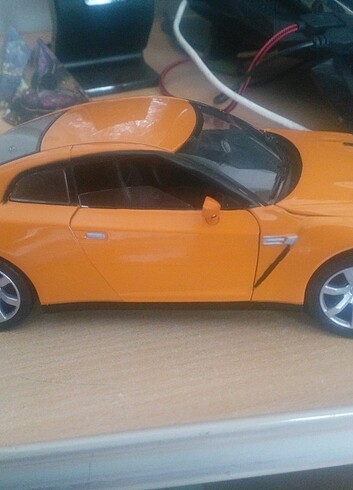  1:24 Nissan GTR R35