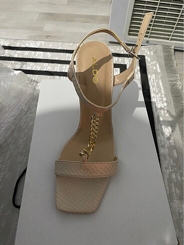 Topuklu ayakkabı - Görsel 5