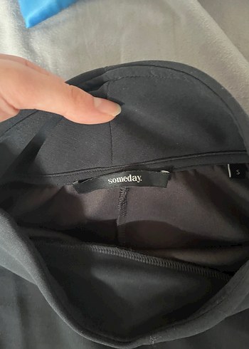 Yüksek Yakalı Siyah Hamile Midi Tişört - Görsel 2