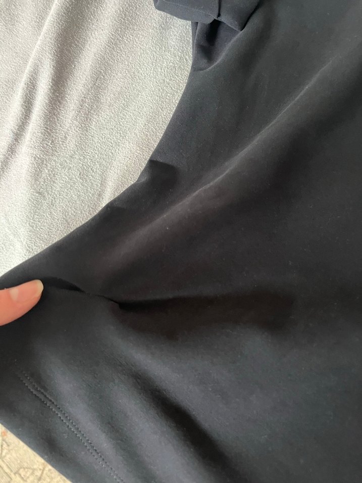 Yüksek Yakalı Siyah Hamile Midi Tişört - Görsel 3