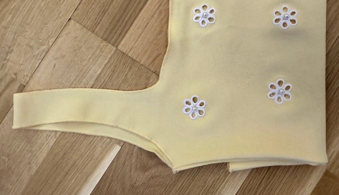 Sarı Çiçekli Tırnak Süslemeleri - Görsel 3