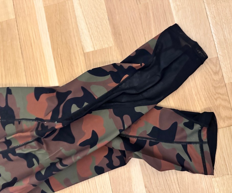 Siyah ve desenli iki adet kapri - Görsel 2