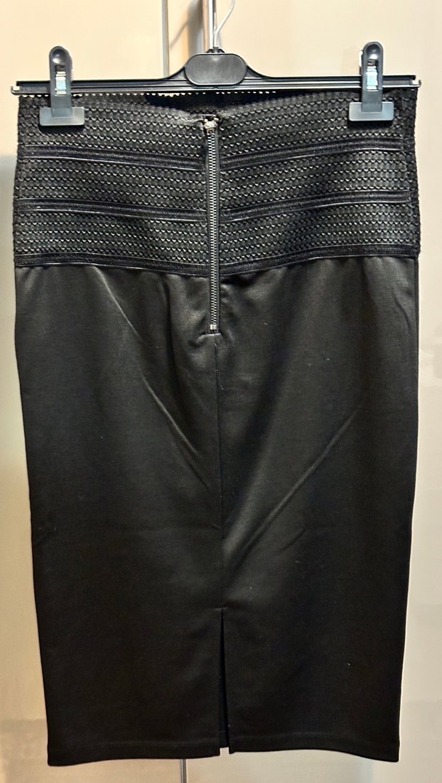 Siyah Uzun Kalem Etek, Kemerli, Gotik Stil - Görsel 2