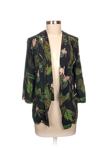 Bershka Blazer %70 İndirimli.