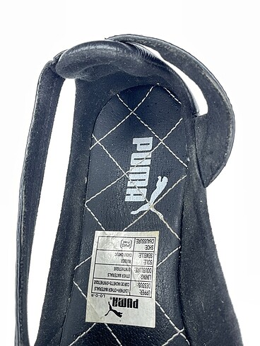 37 Beden siyah Renk Puma Babet %70 İndirimli.
