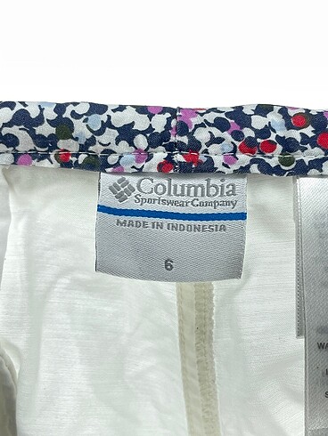 34 Beden beyaz Renk Columbia Mini Şort %70 İndirimli.