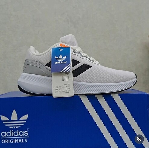 37 Beden Adidas Kadın spor ayakkabı