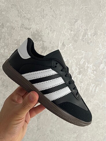 Diğer Adidas samba