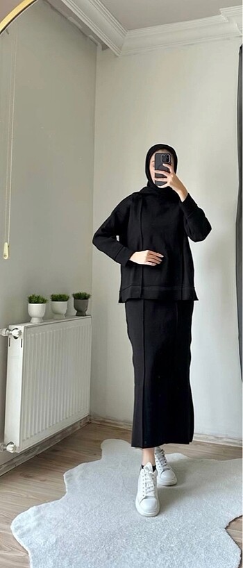 Etek ve sweat takım