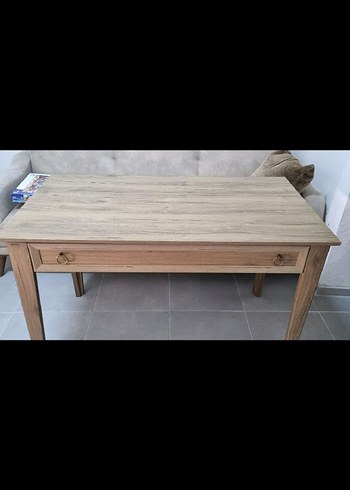 Bej Ahşap Çekmeceli Masa - Görsel 6