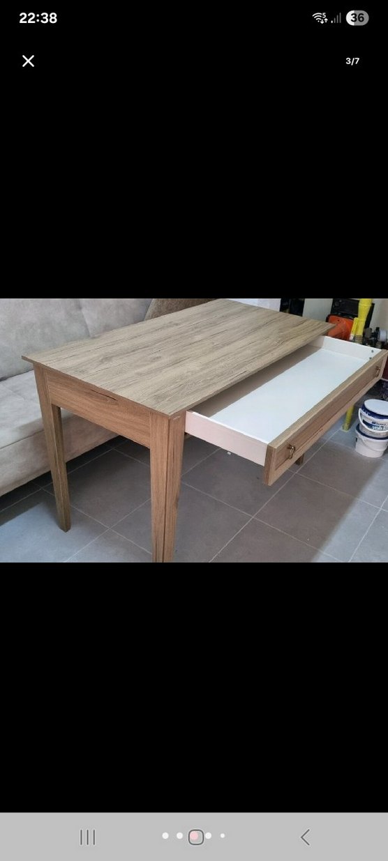Bej Ahşap Çekmeceli Masa - Görsel 3