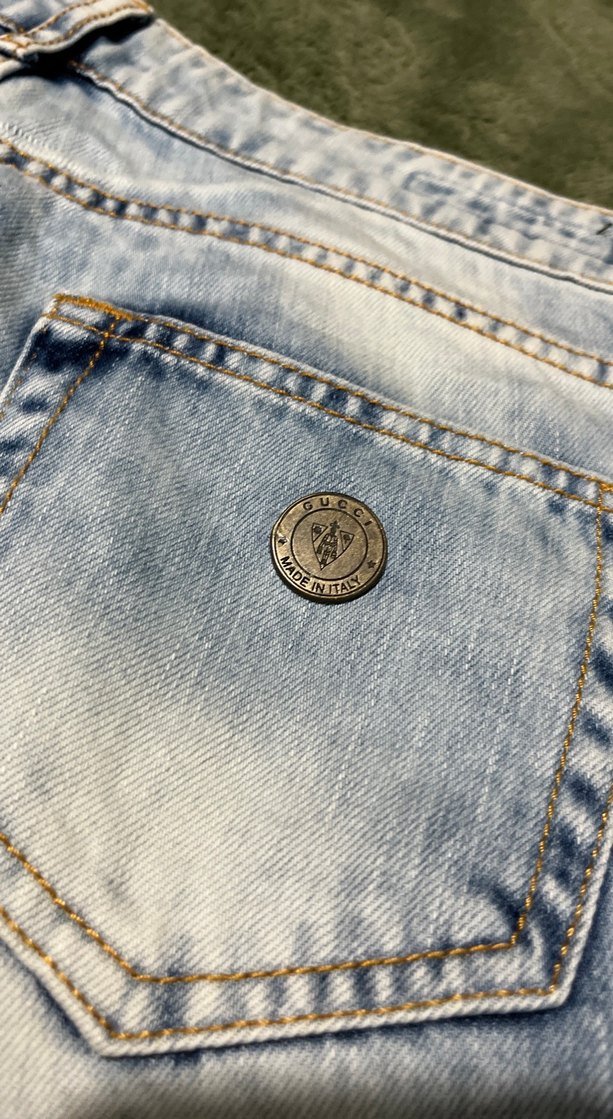 Düğmeli Mavi Batik Desenli Mini Kot Şort - Görsel 3