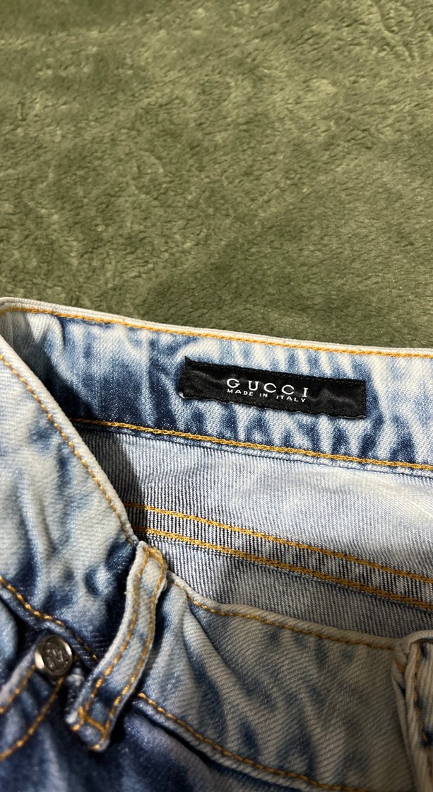 Düğmeli Mavi Batik Desenli Mini Kot Şort - Görsel 5