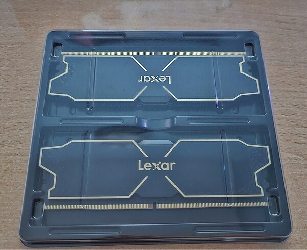 Diğer Lexar Thor OC 16GB (2x8GB) 6000MHz CL38 Intel XMP 3.0 / AMD EXPO