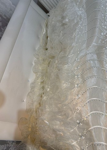 Hiç kullanılmamış Güvertur, Bej renkli dantel detaylı çok şık - Görsel 3