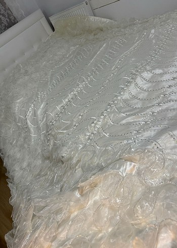 Hiç kullanılmamış Güvertur, Bej renkli dantel detaylı çok şık - Görsel 4