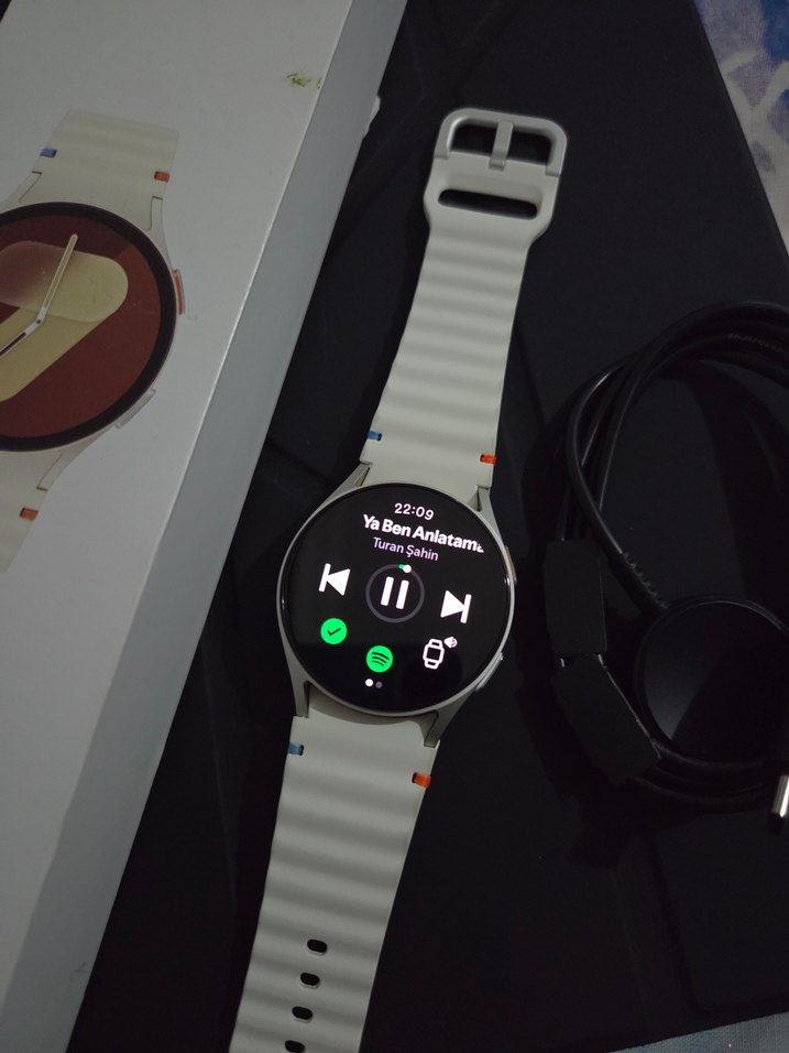 Samsung Galaxy Watch7 Krem (40mm) - Görsel 5