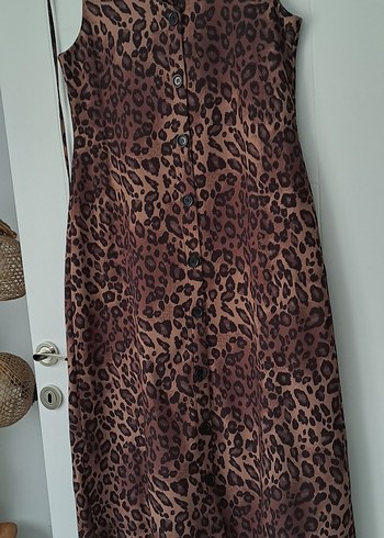 Kahverengi Leopar Desenli Uzun V Yaka Elbise - Görsel 6