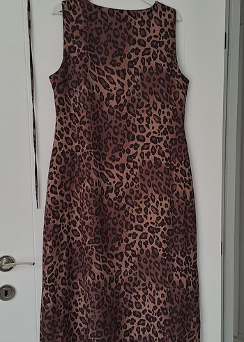 Kahverengi Leopar Desenli Uzun V Yaka Elbise - Görsel 8