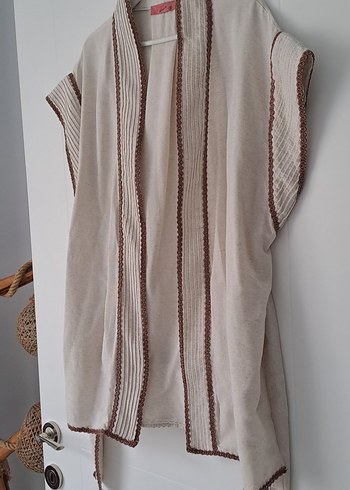 Güpür detaylı yelek - Görsel 2