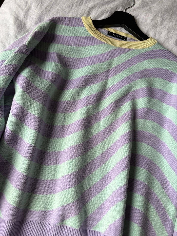 Kadın Mor Tonlu Uzun Kollu Triko Kazak - Görsel 2