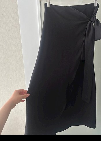 Siyah Kemerli Uzun Kadın Etek - Görsel 4