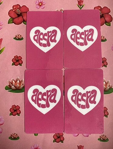Diğer Aespa 4?lü set photocard