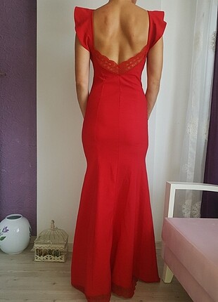 m Beden Trendyol milla kırmız abiye