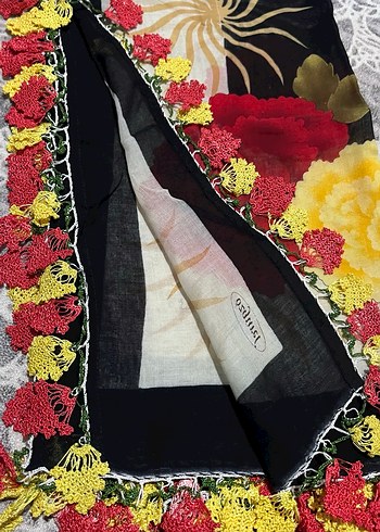 Çiçek Desenli Çok Renkli Kadın yazma - Görsel 2