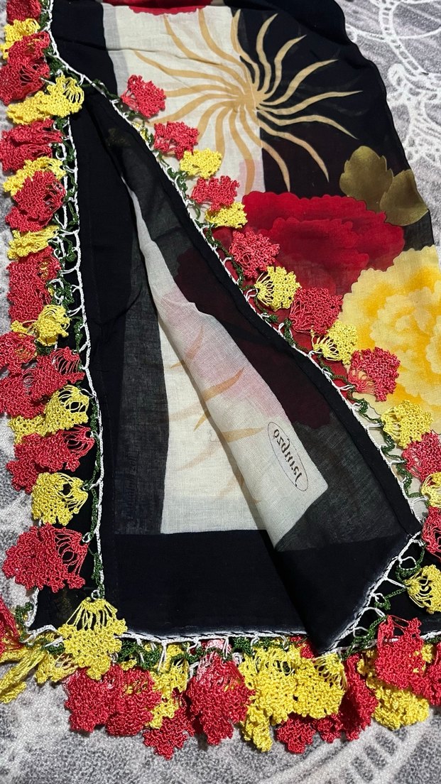 Çiçek Desenli Çok Renkli Kadın yazma - Görsel 2