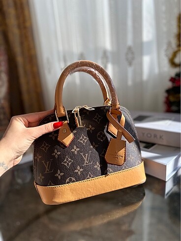 Louıs vuitton çanta