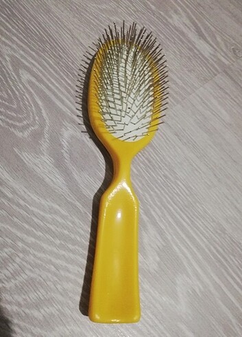 saç fırçası tarak